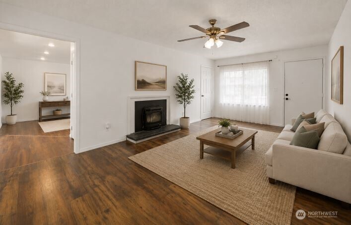 6914 21st Drive Property Photo 6