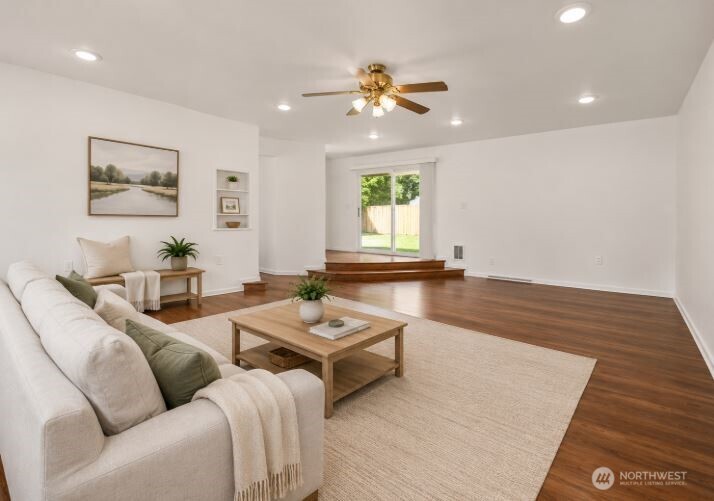 6914 21st Drive Property Photo 8