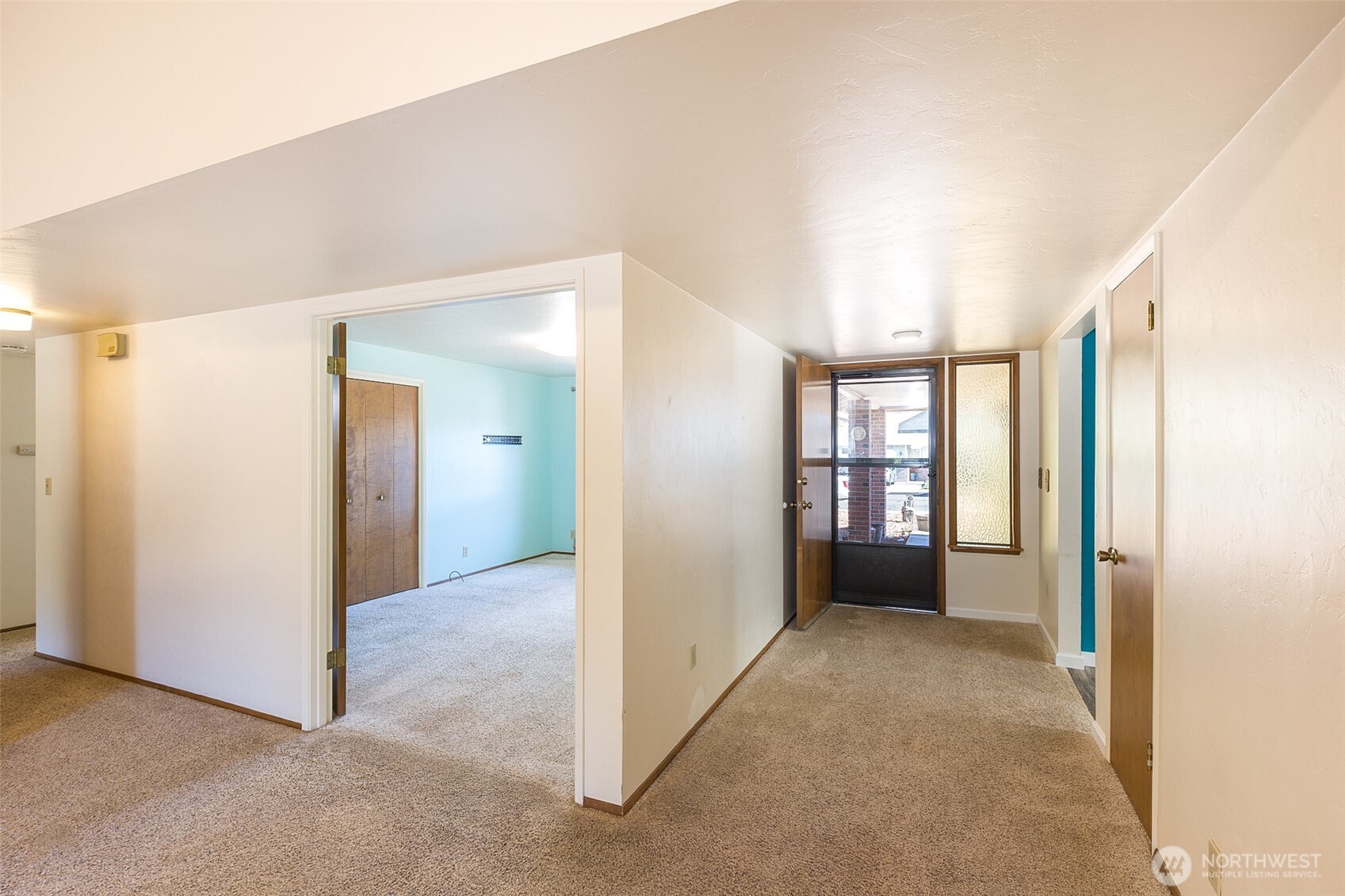 309 N Honeycomb Circle Property Photo 4