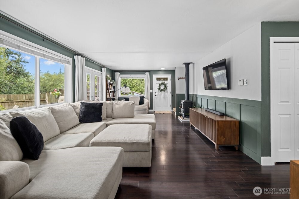 15811 32nd Drive Property Photo 10