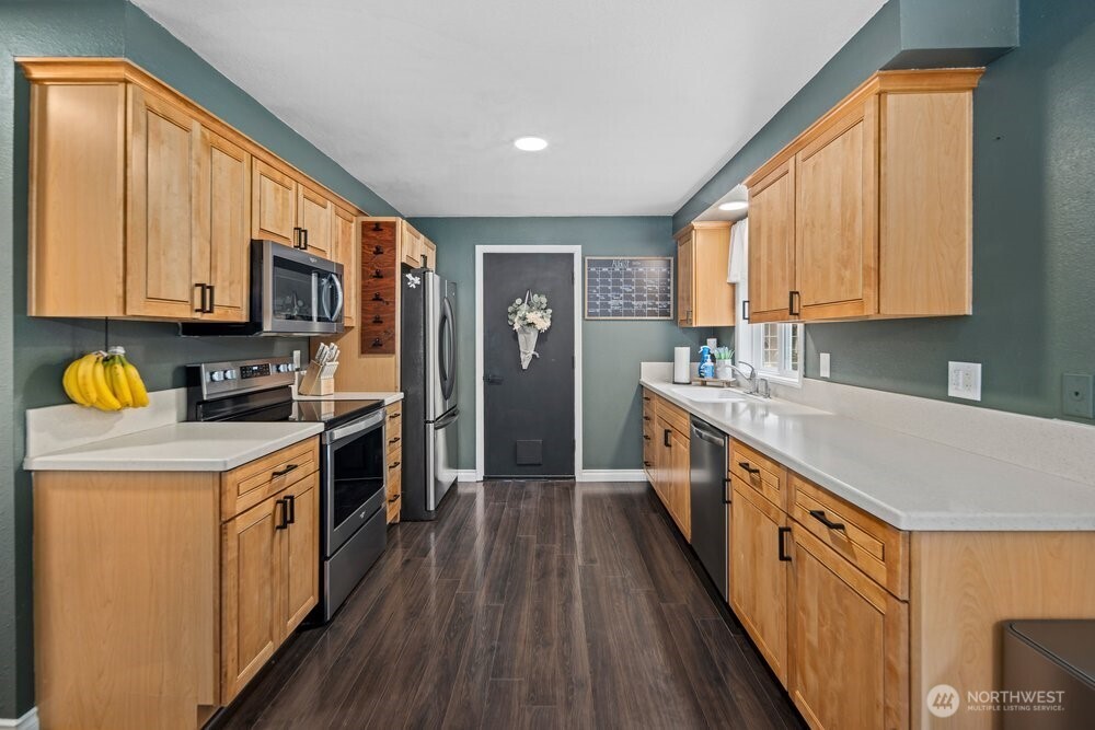 15811 32nd Drive Property Photo 12