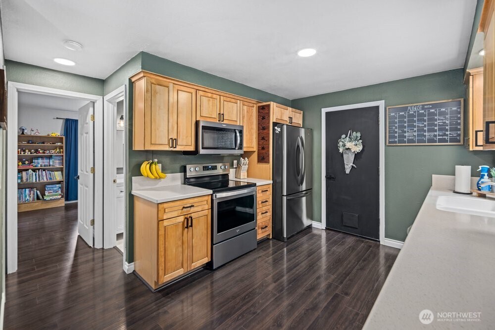 15811 32nd Drive Property Photo 14