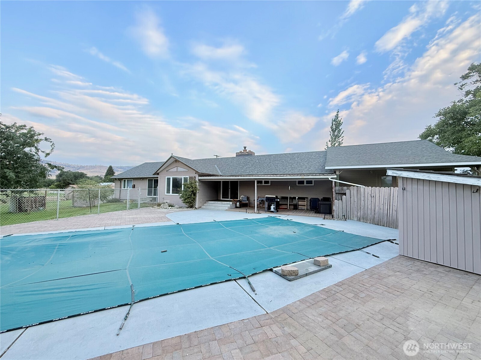 28 Dixon Road Property Photo 7