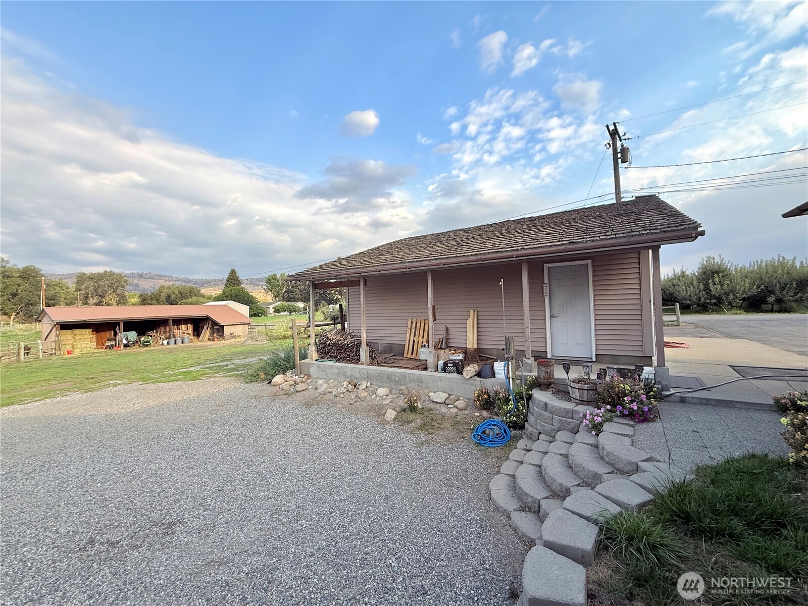 28 Dixon Road Property Photo 9