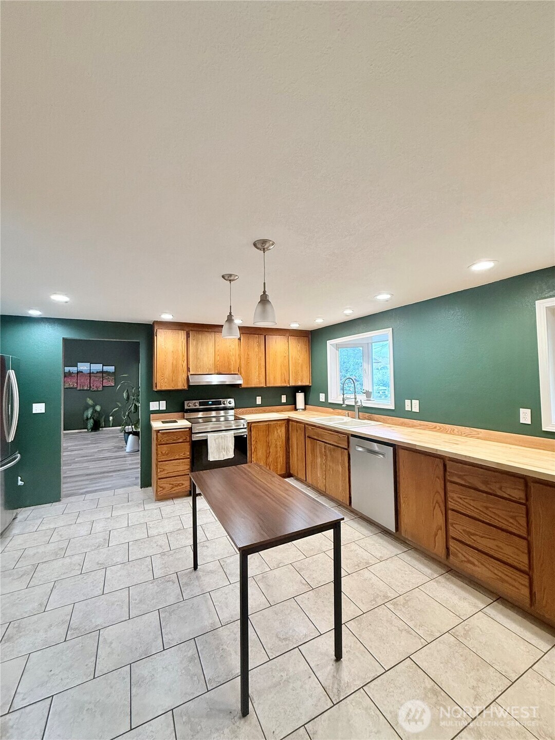 28 Dixon Road Property Photo 11