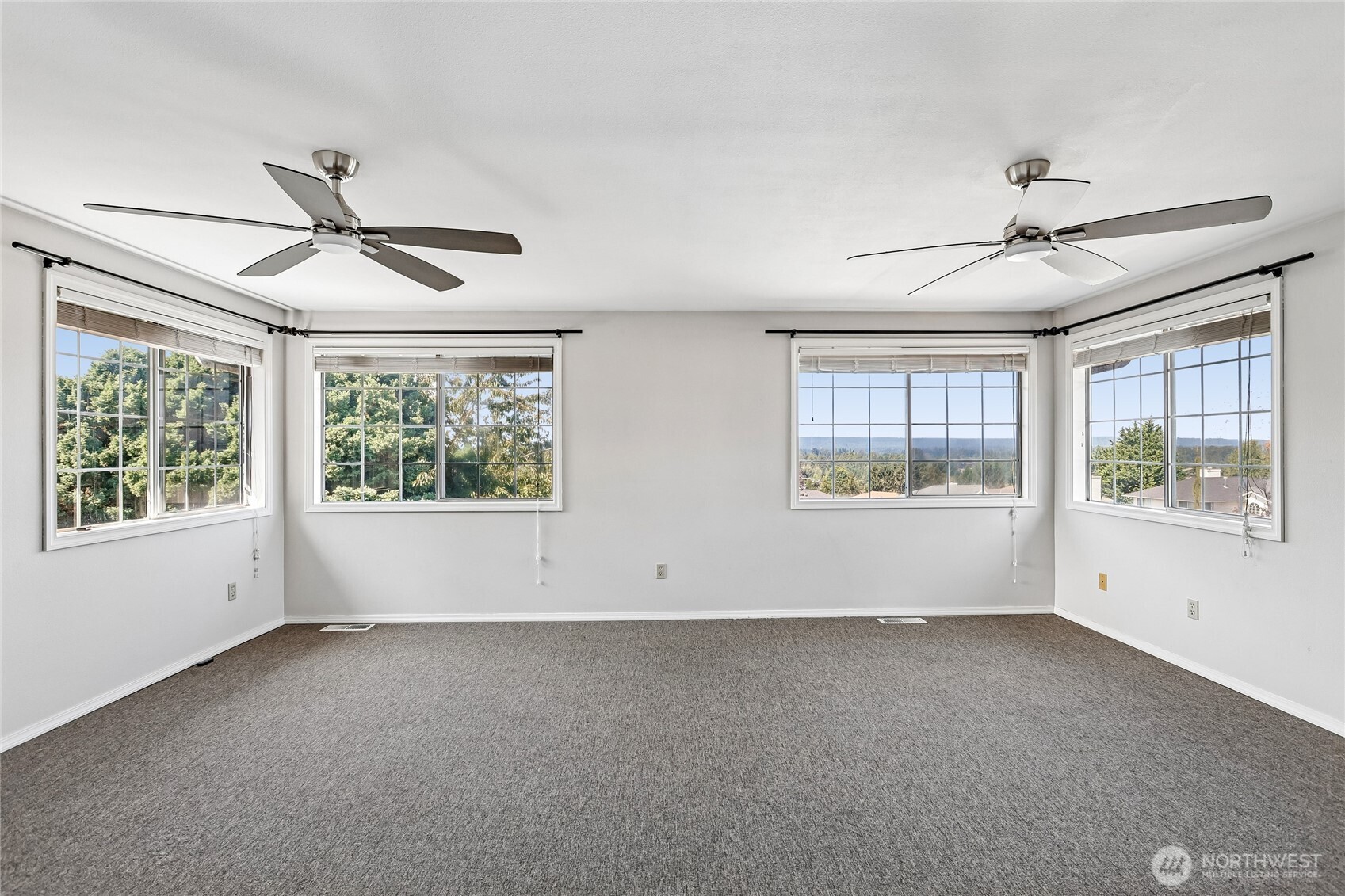 6816 58th Street Property Photo 5