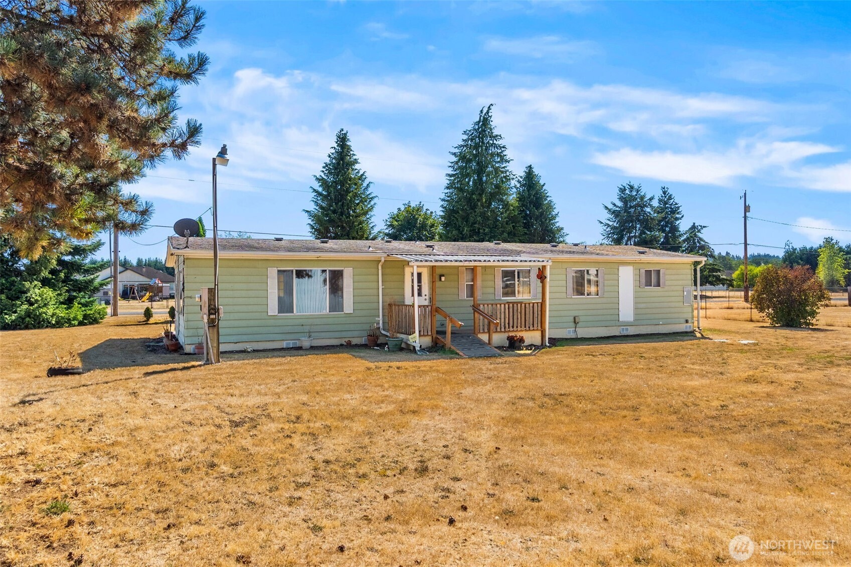 18005 Robinson Lane Property Photo 3