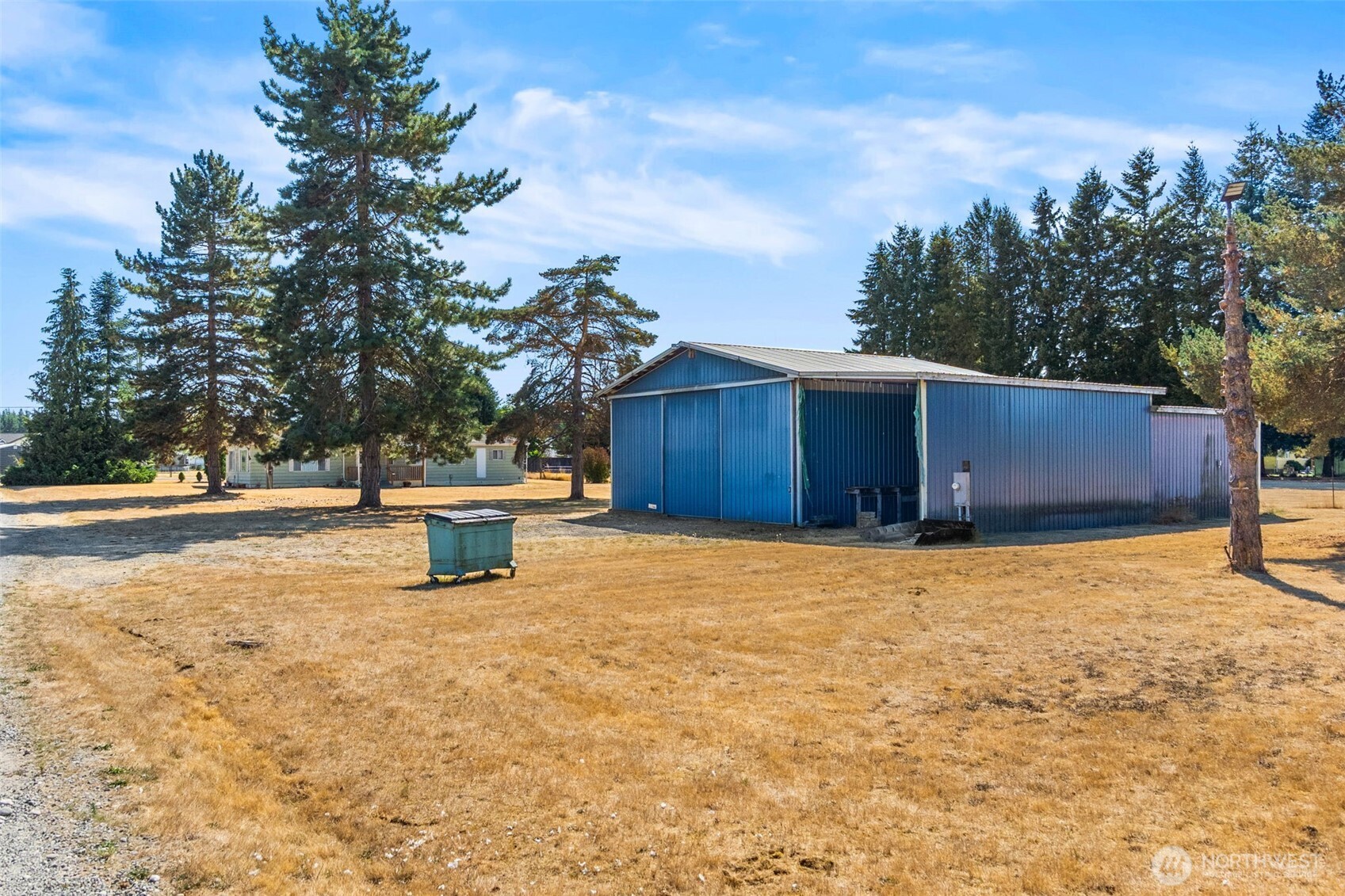 18005 Robinson Lane Property Photo 4