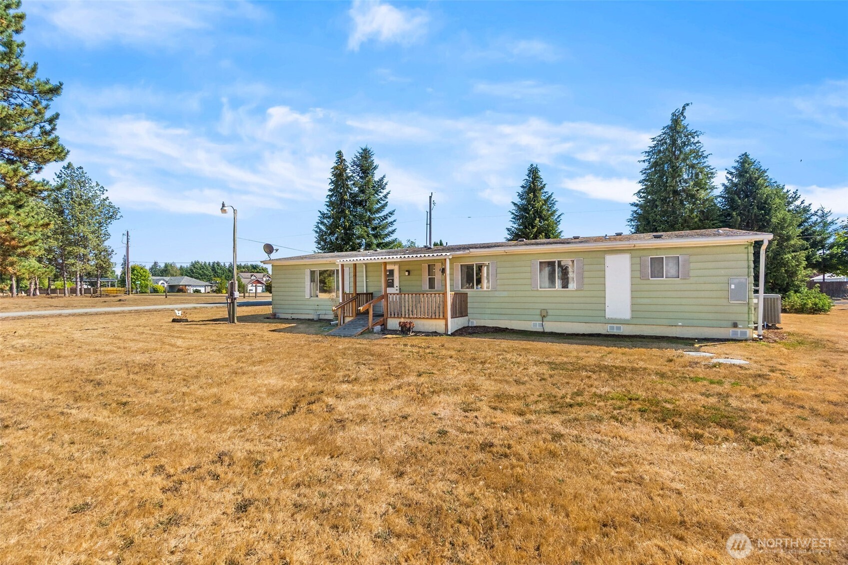 18005 Robinson Lane Property Photo 33