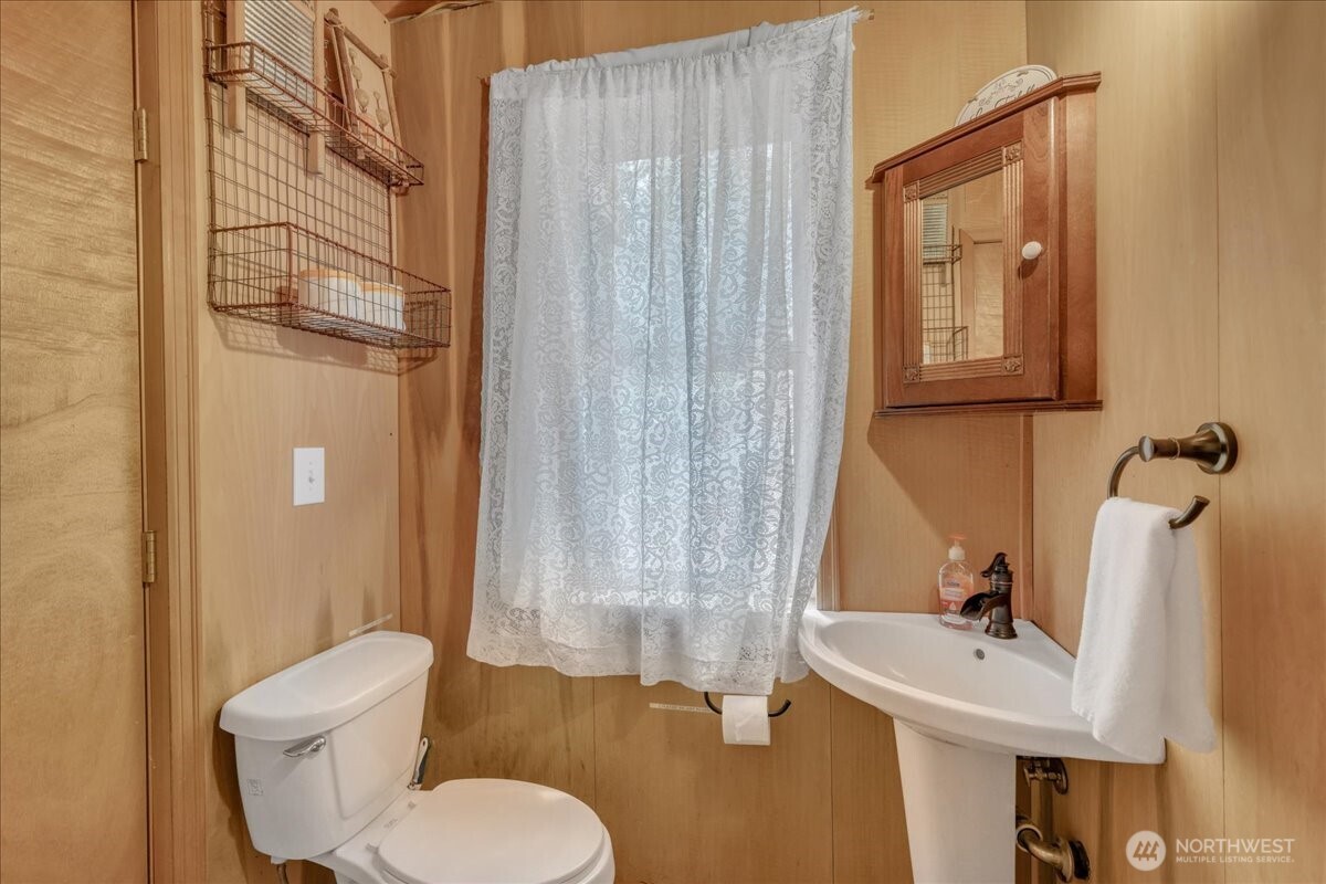 60 Picnic Point Road Property Photo 8