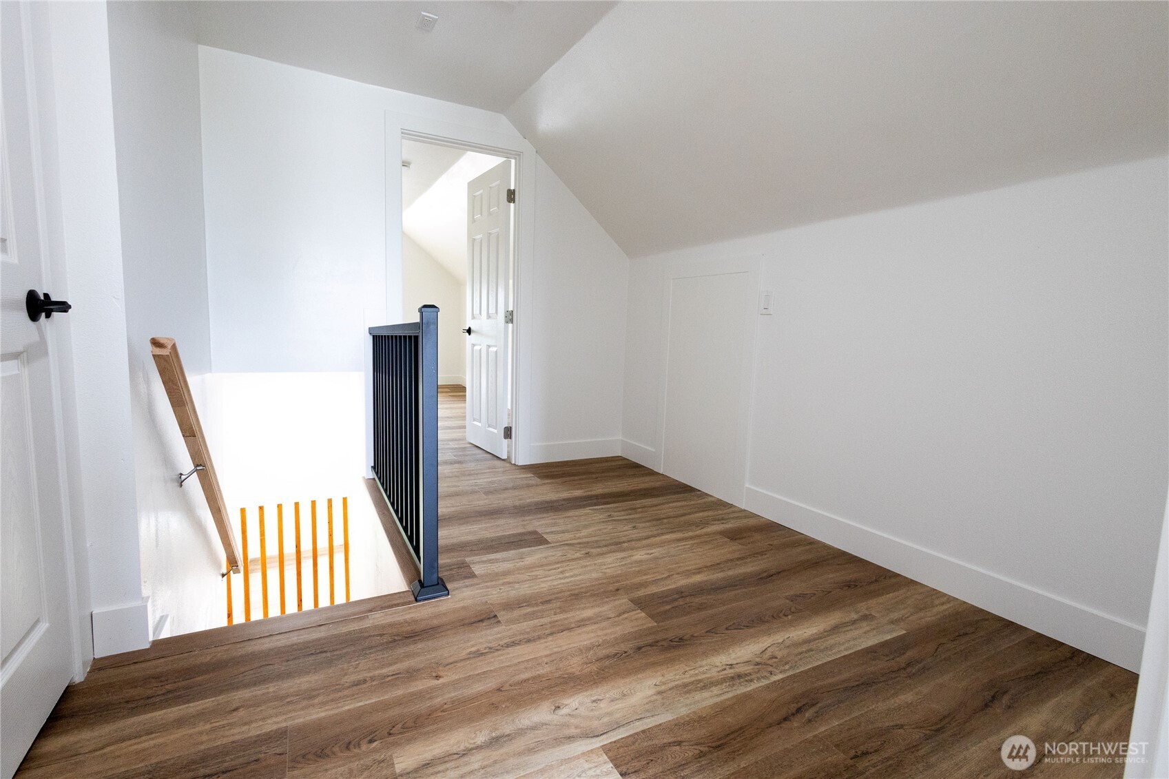 1437 E 30th Street Property Photo 12