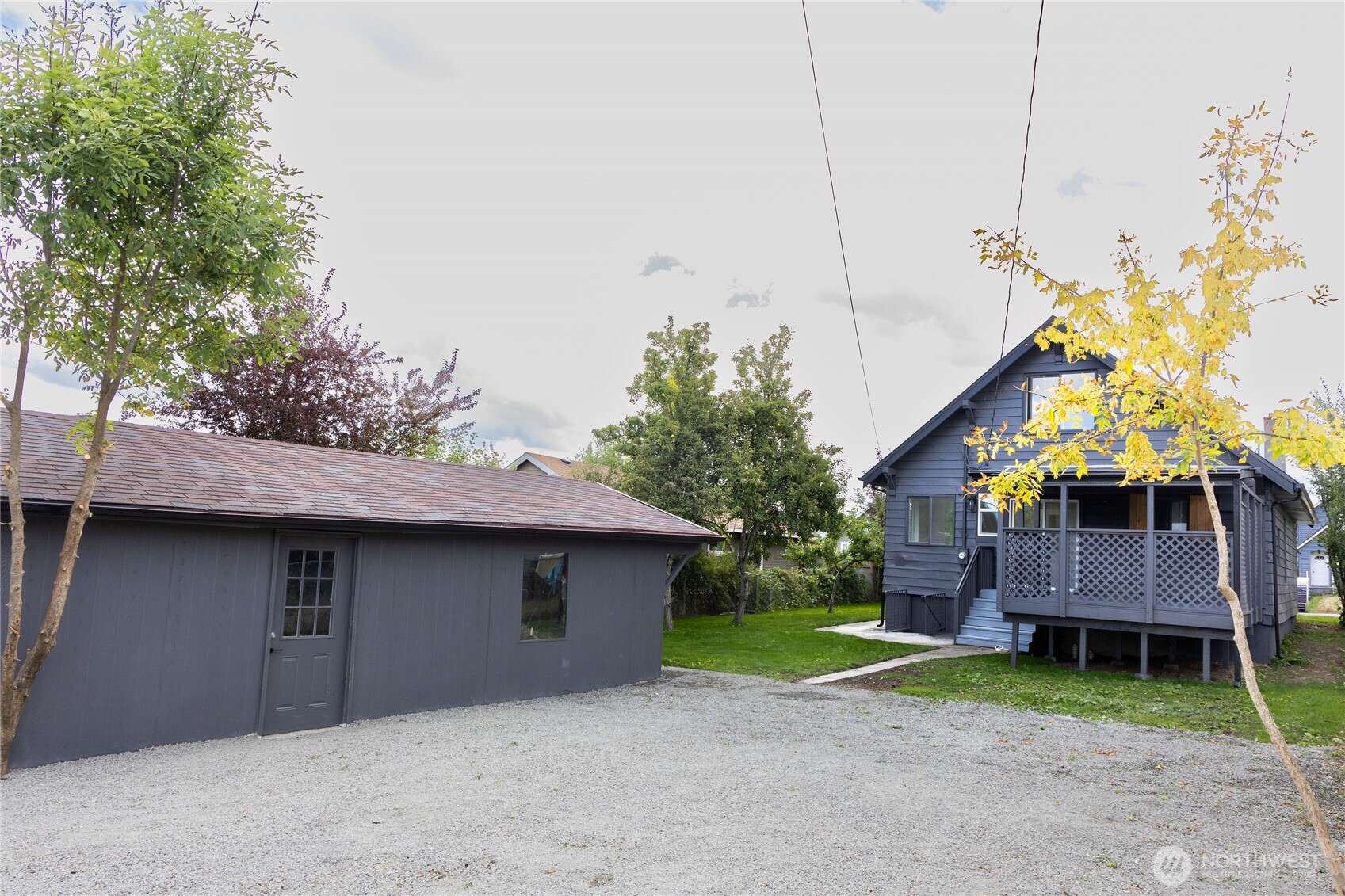 1437 E 30th Street Property Photo 18