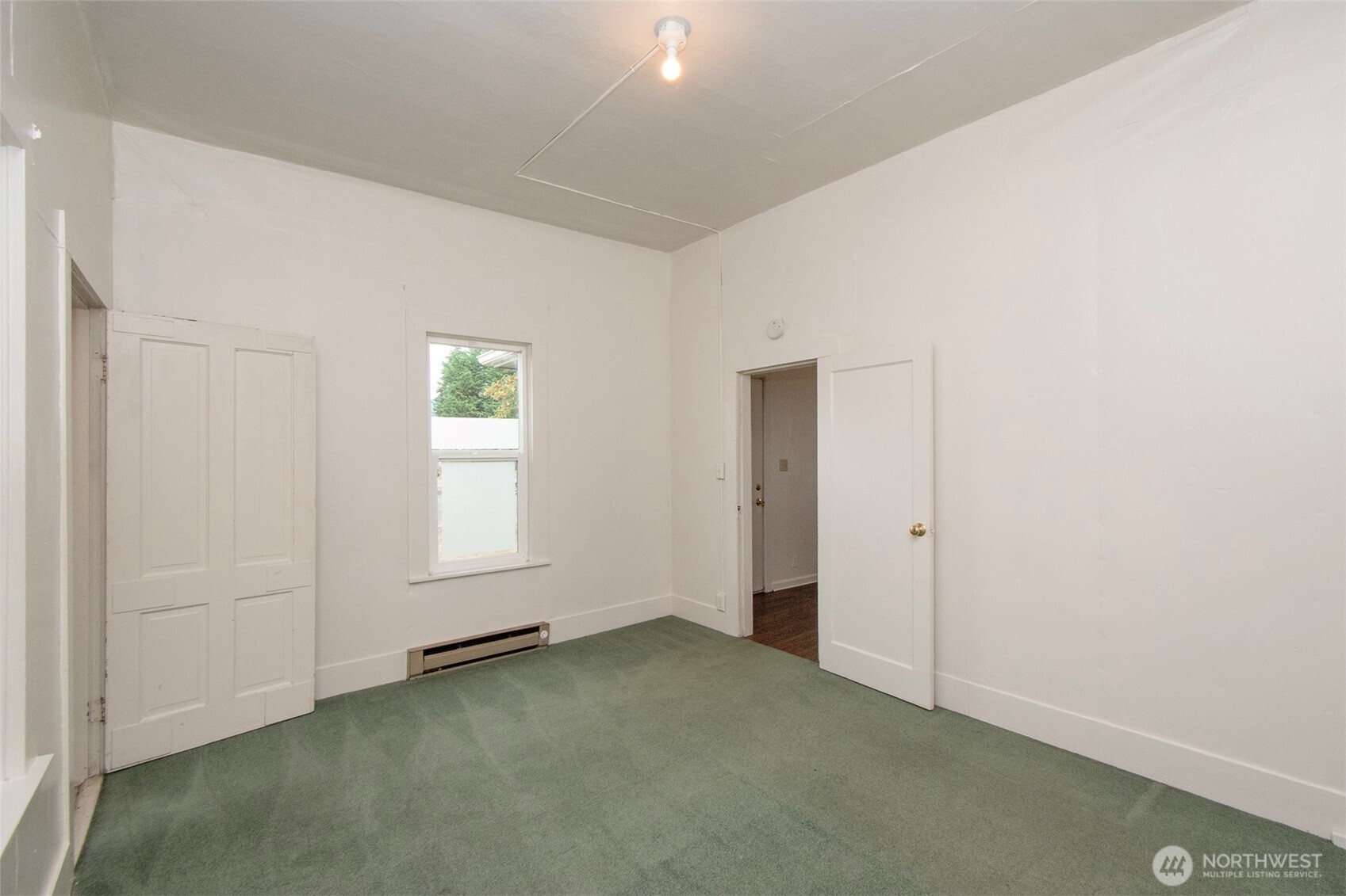 421 E 6th Street Property Photo 29