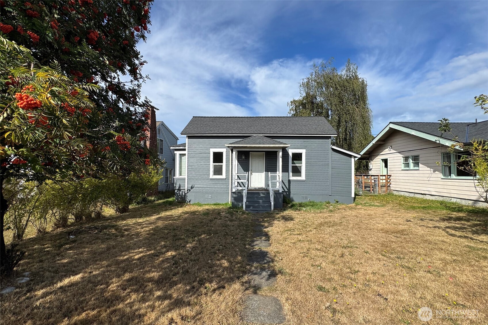 421 E 6th Street Property Photo 38