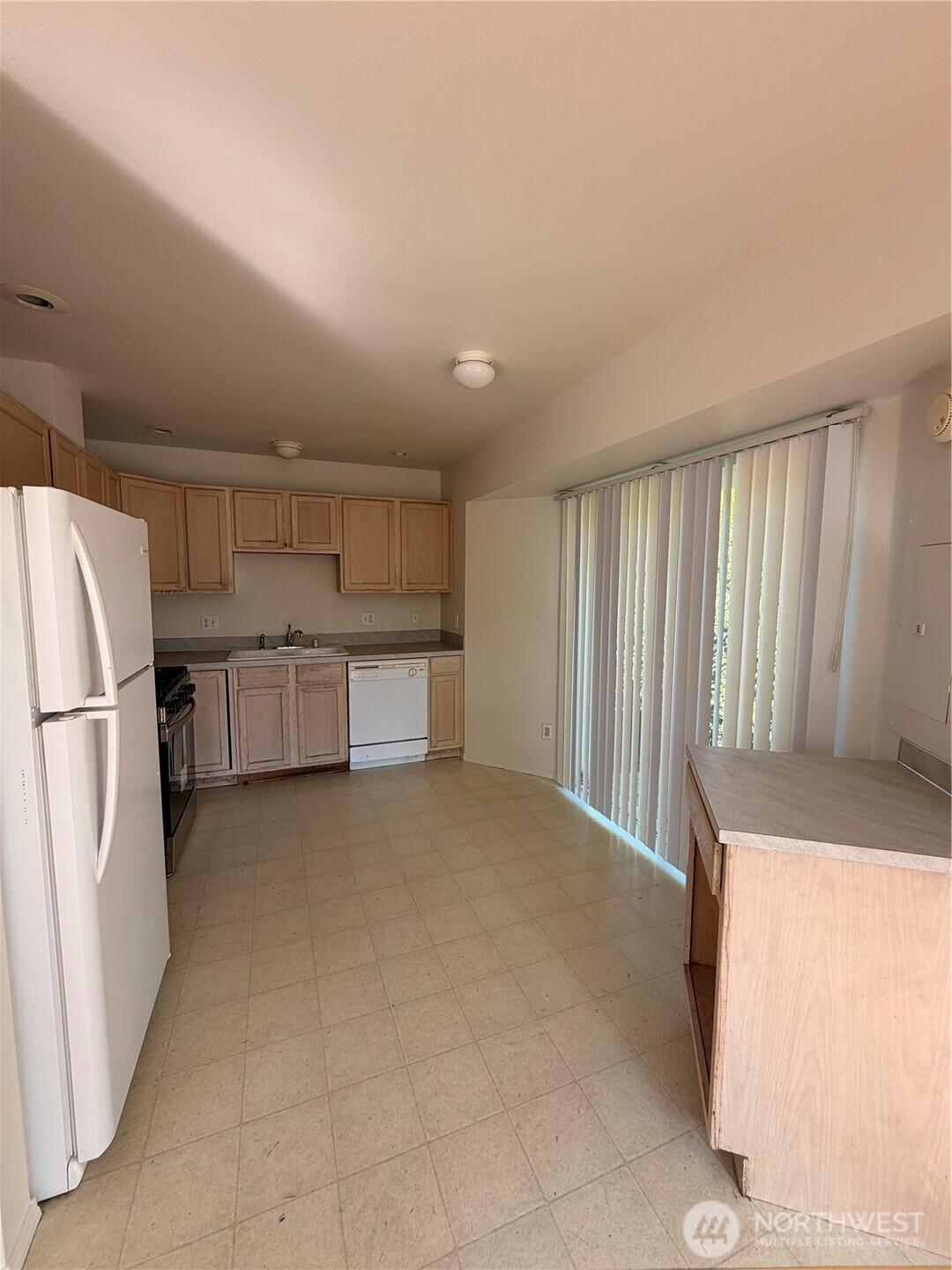 319 6th Street Property Photo 10