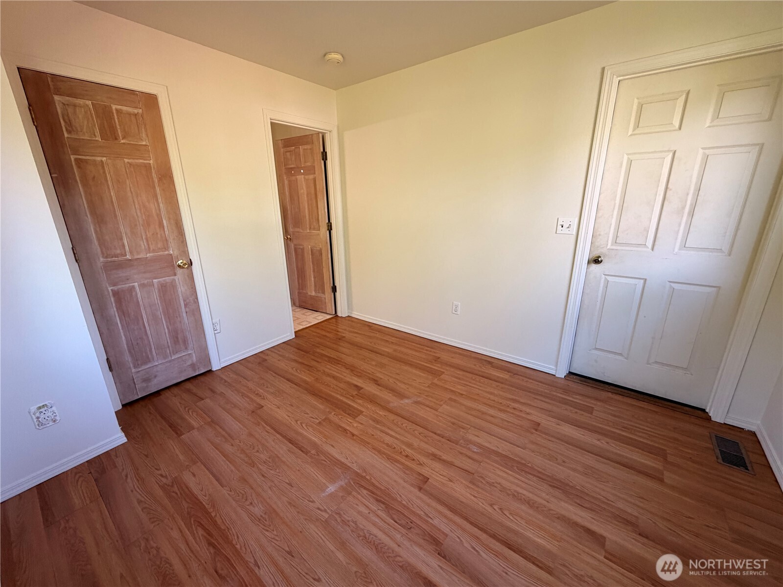 319 6th Street Property Photo 13