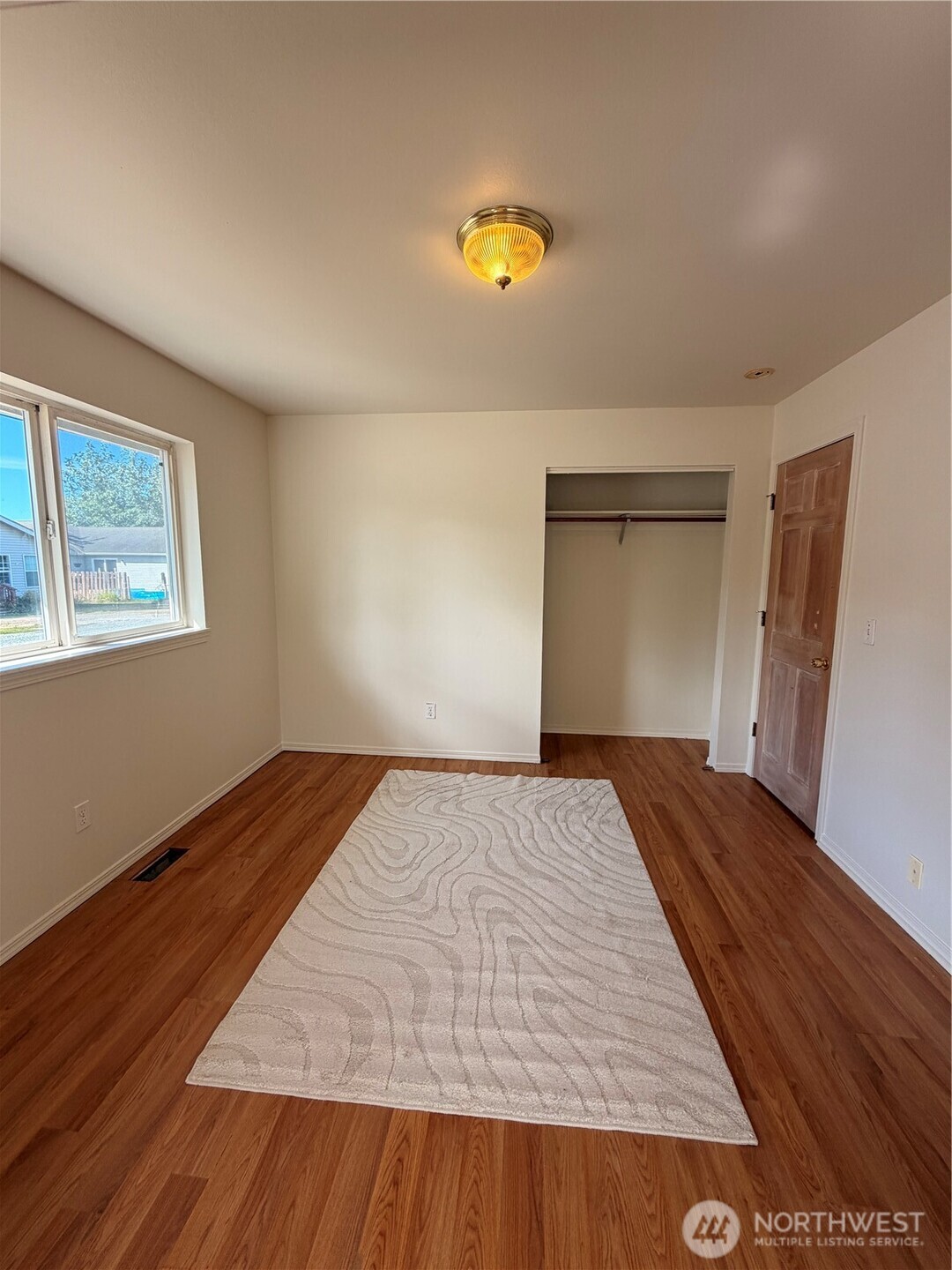 319 6th Street Property Photo 16