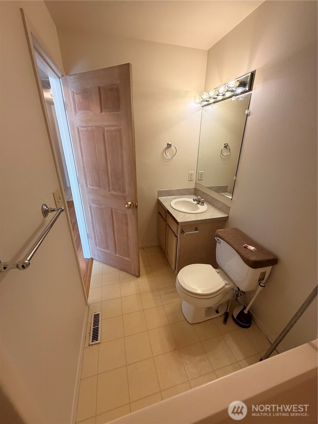 319 6th Street Property Photo 19