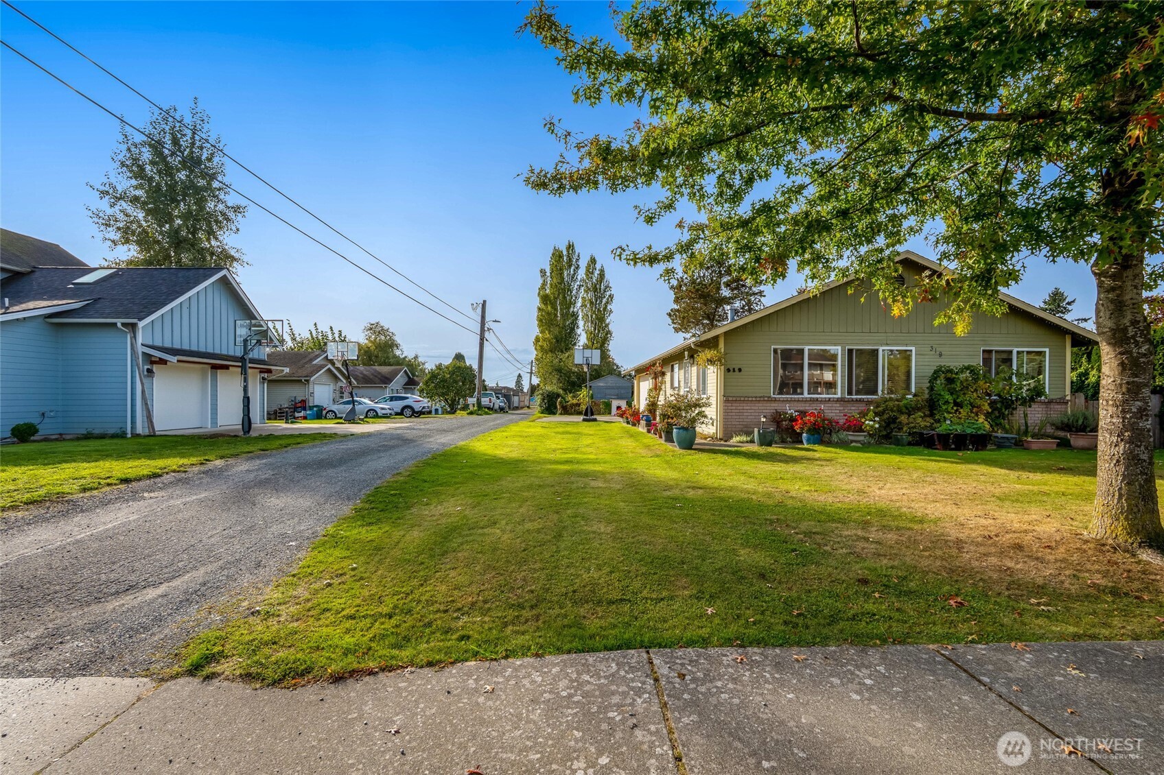 319 6th Street Property Photo 29