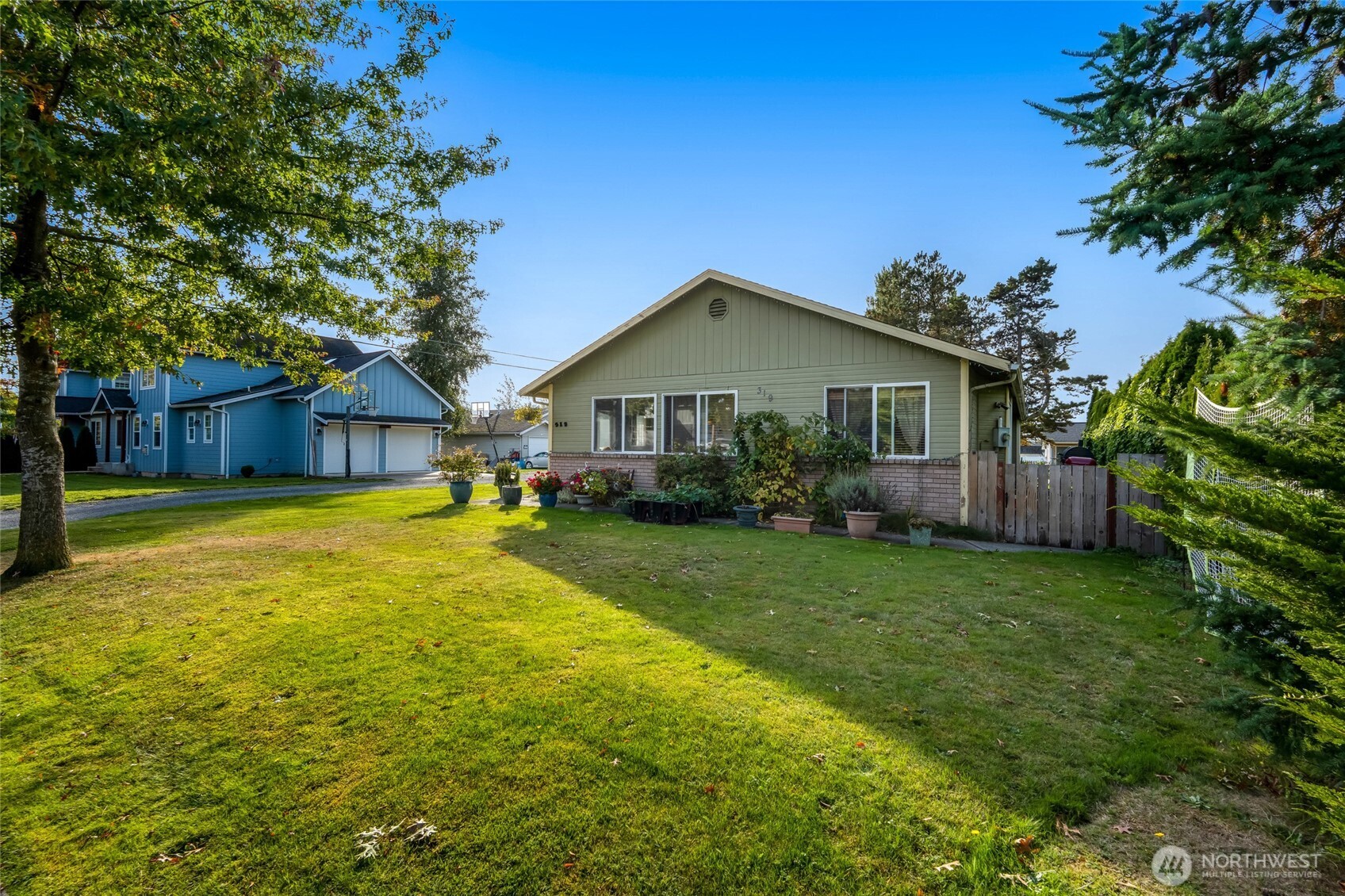 319 6th Street Property Photo 30