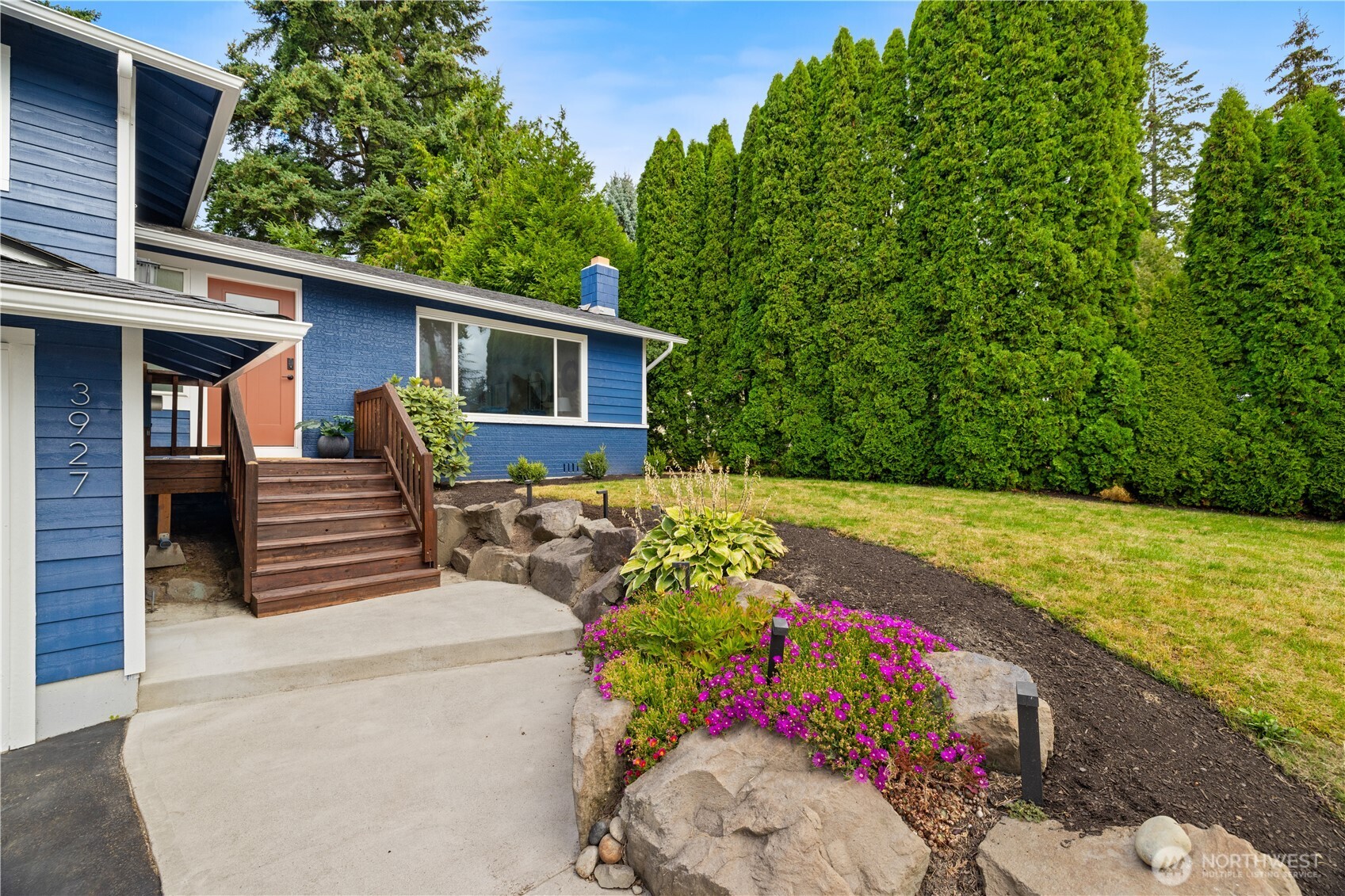 3927 173rd Place Property Photo 2