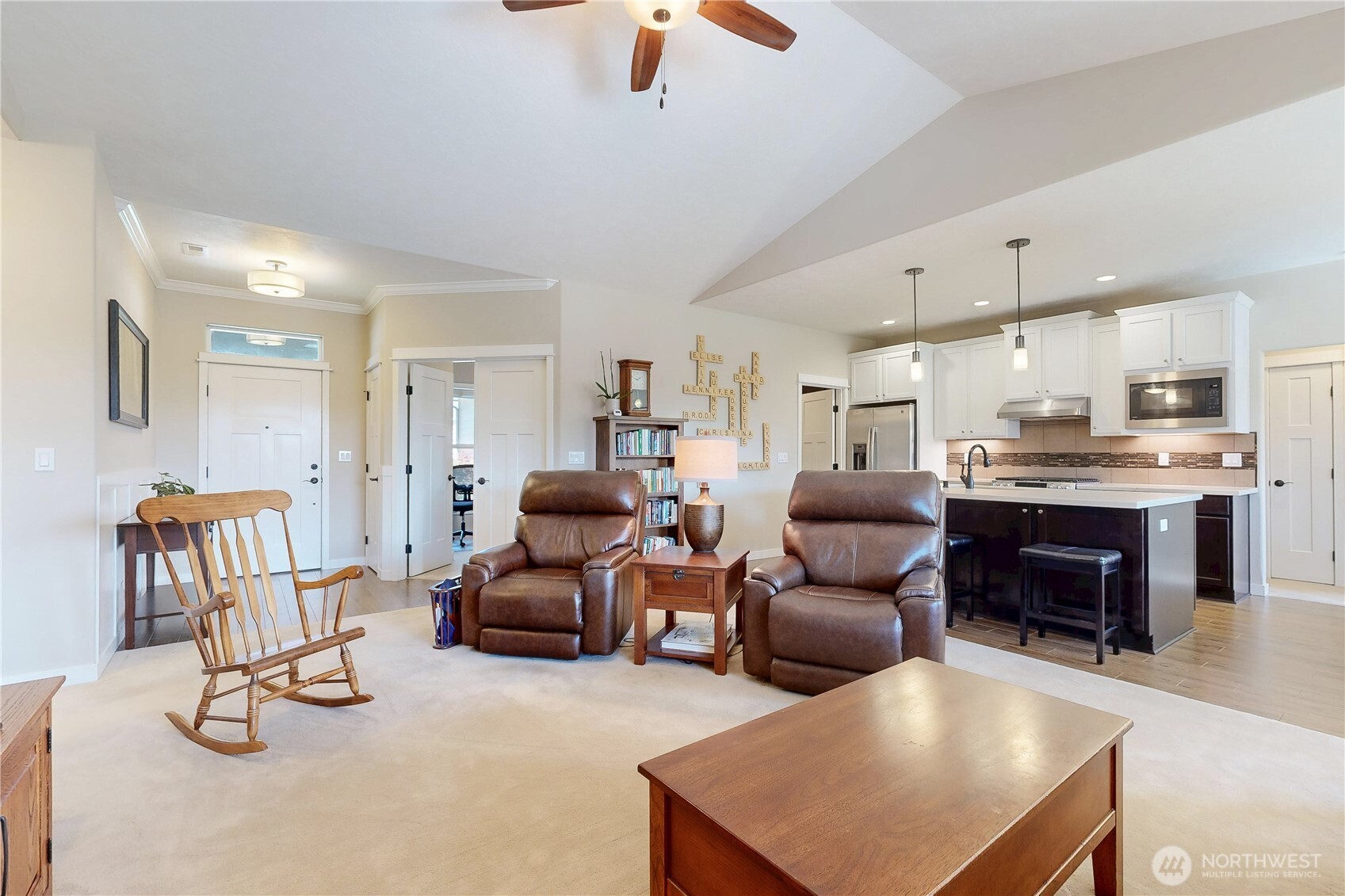 891 Boulder Street Property Photo 4