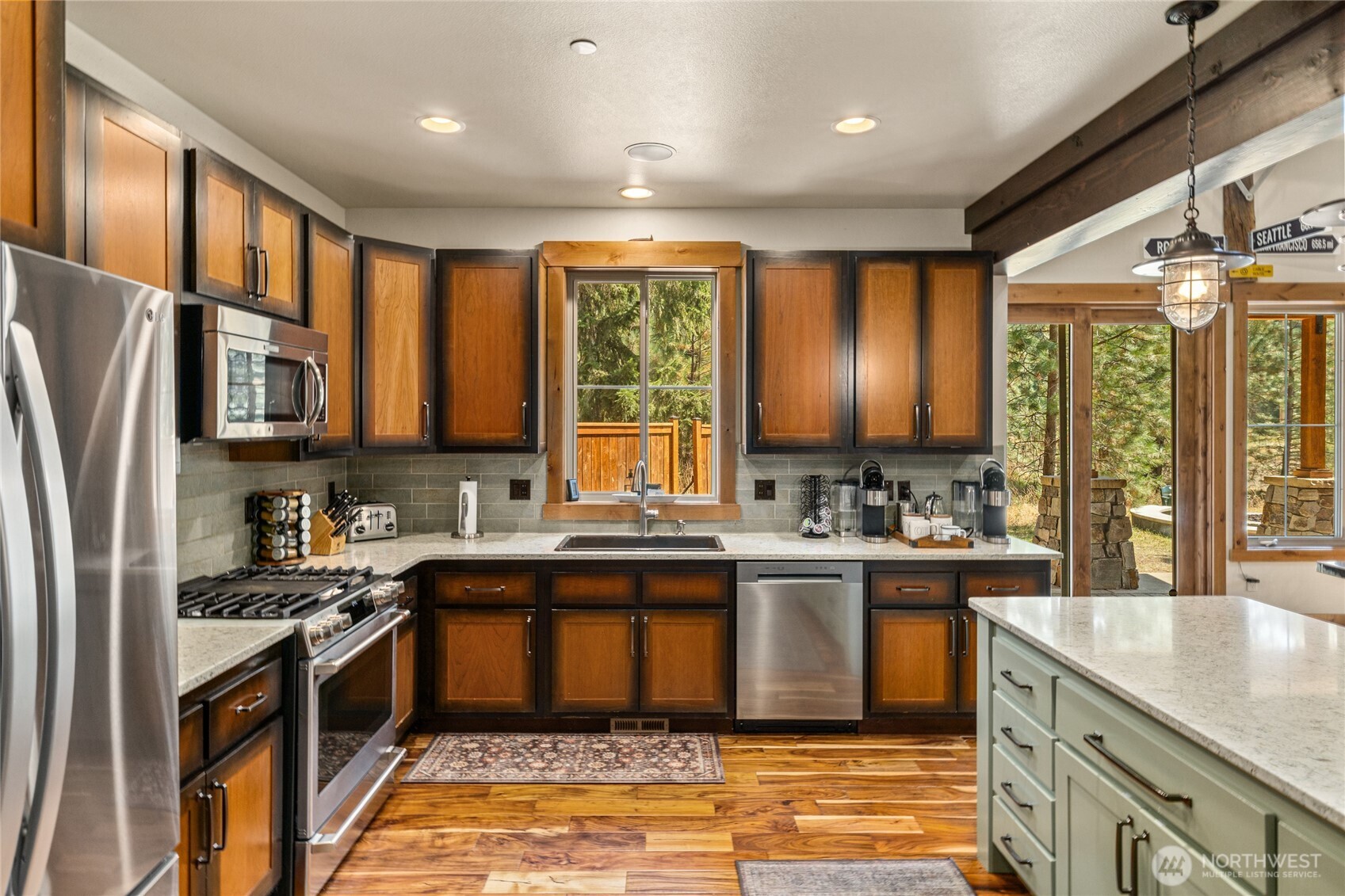 991 Larkspur Loop Property Photo 9
