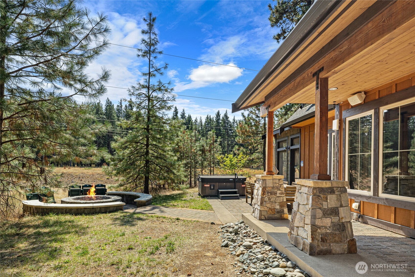 991 Larkspur Loop Property Photo 12