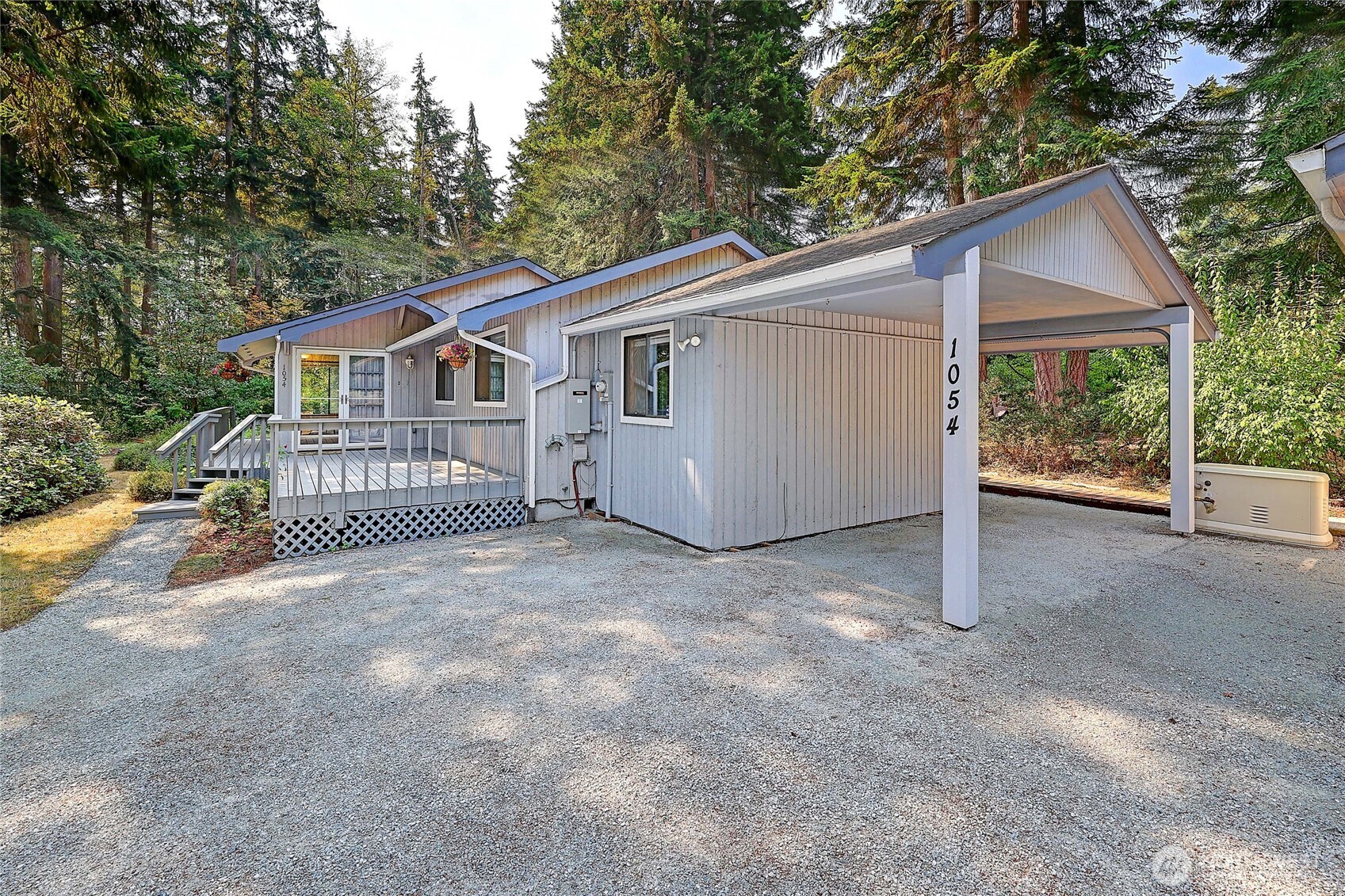 1054 Michael Way Property Photo 2