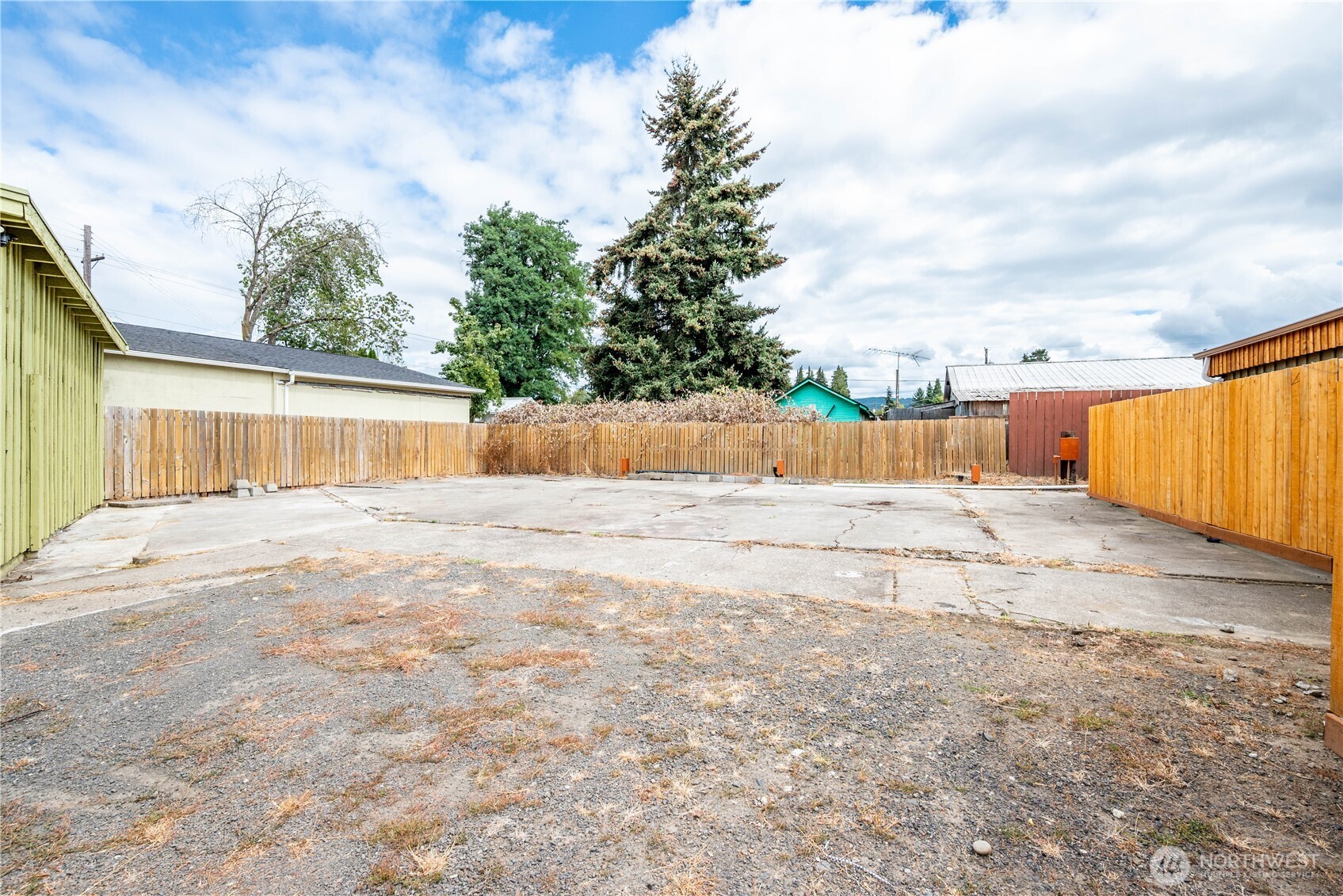 1408 S. 5th Property Photo 9