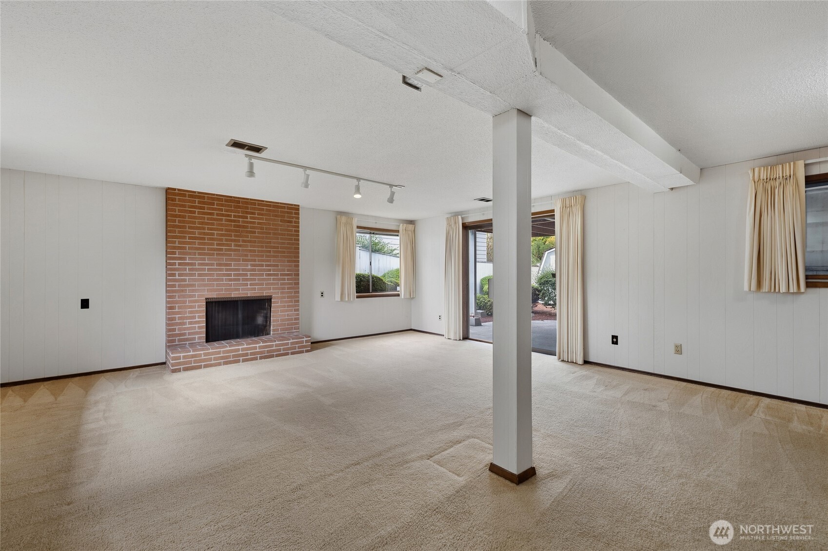 7409 S 15th Street Property Photo 14
