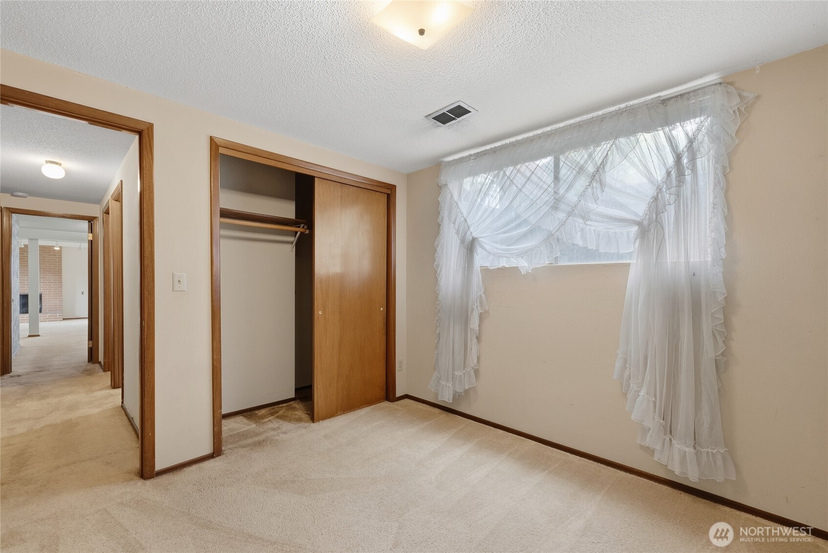 7409 S 15th Street Property Photo 16