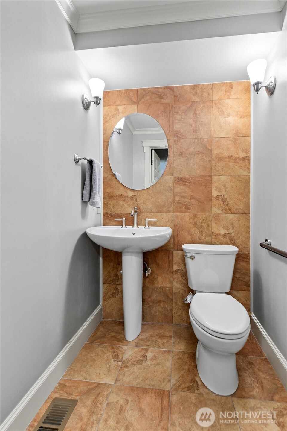 15865 Northup Way 41 Property Photo 10