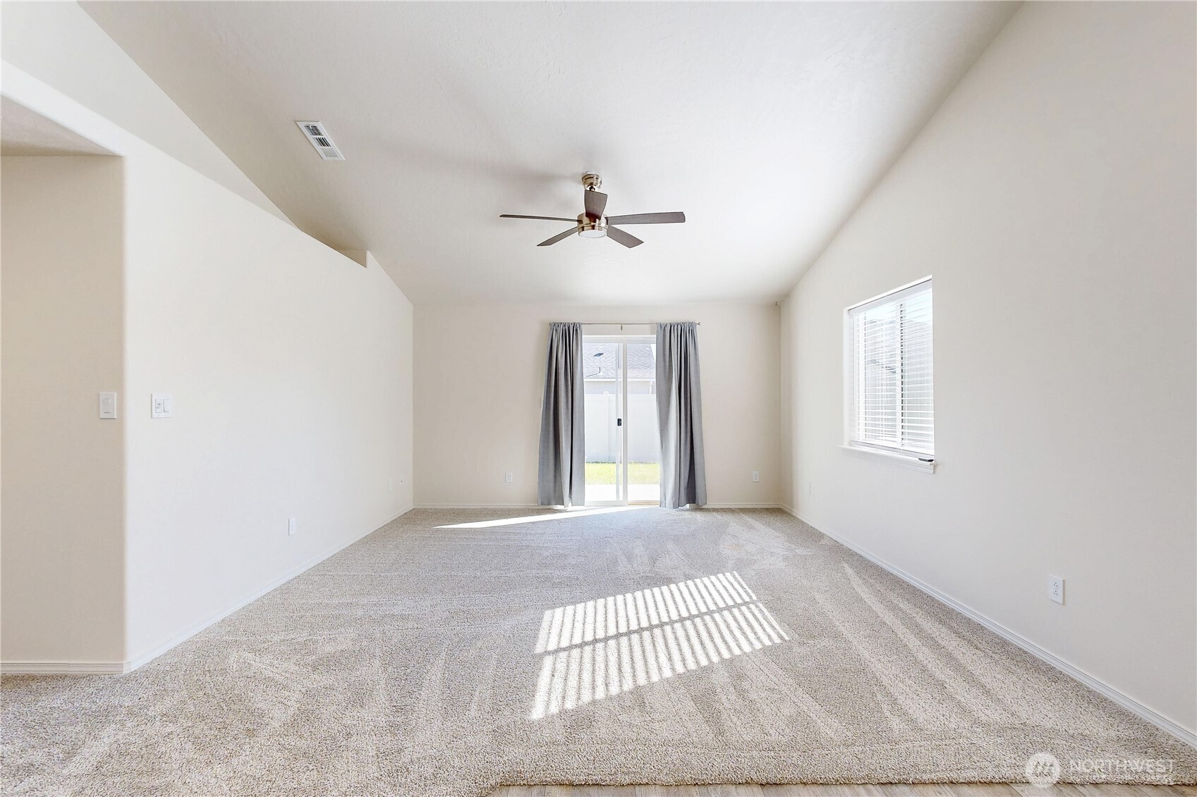 1494 Michele Avenue Property Photo 6