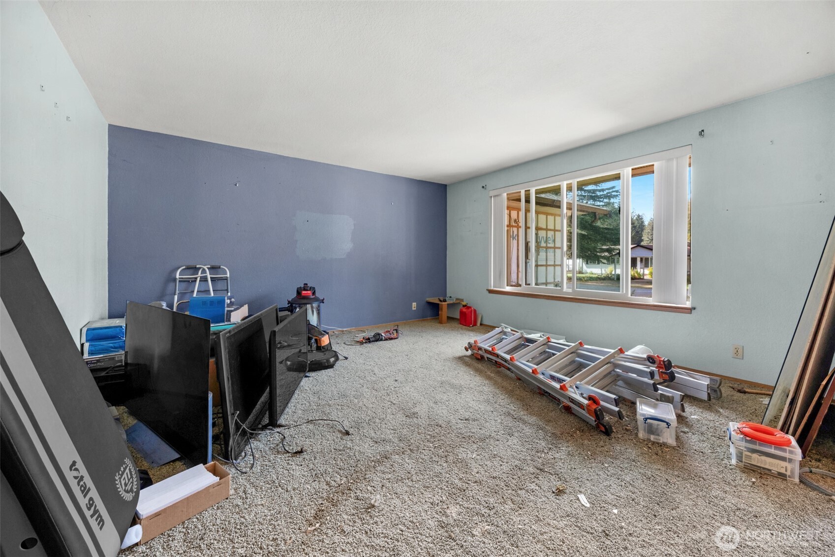 12933 234th Street Property Photo 4