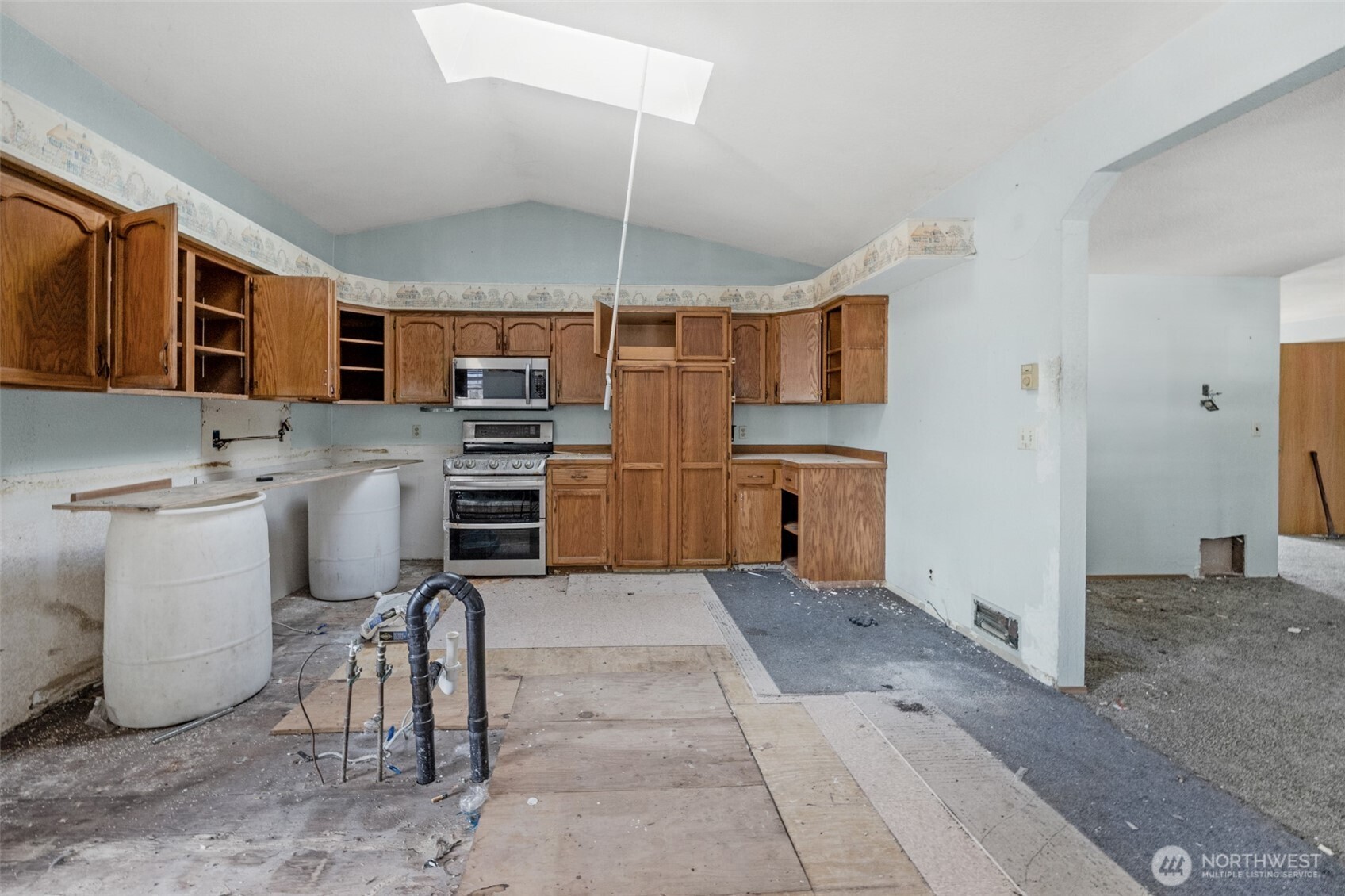 12933 234th Street Property Photo 9