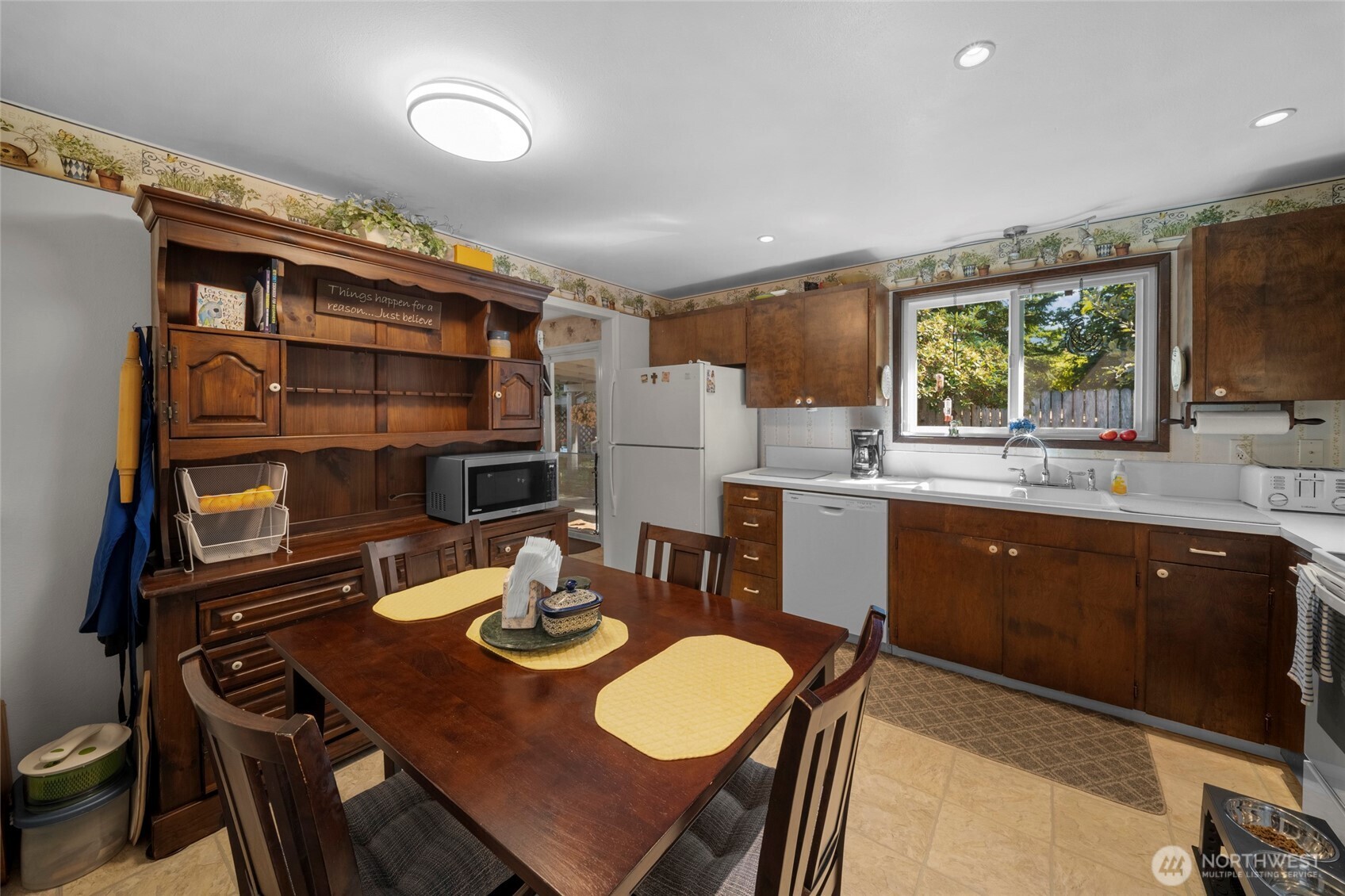 1921 Parkwood Drive Property Photo 10
