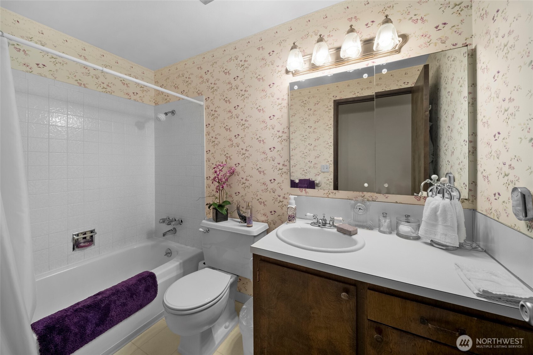 1921 Parkwood Drive Property Photo 14