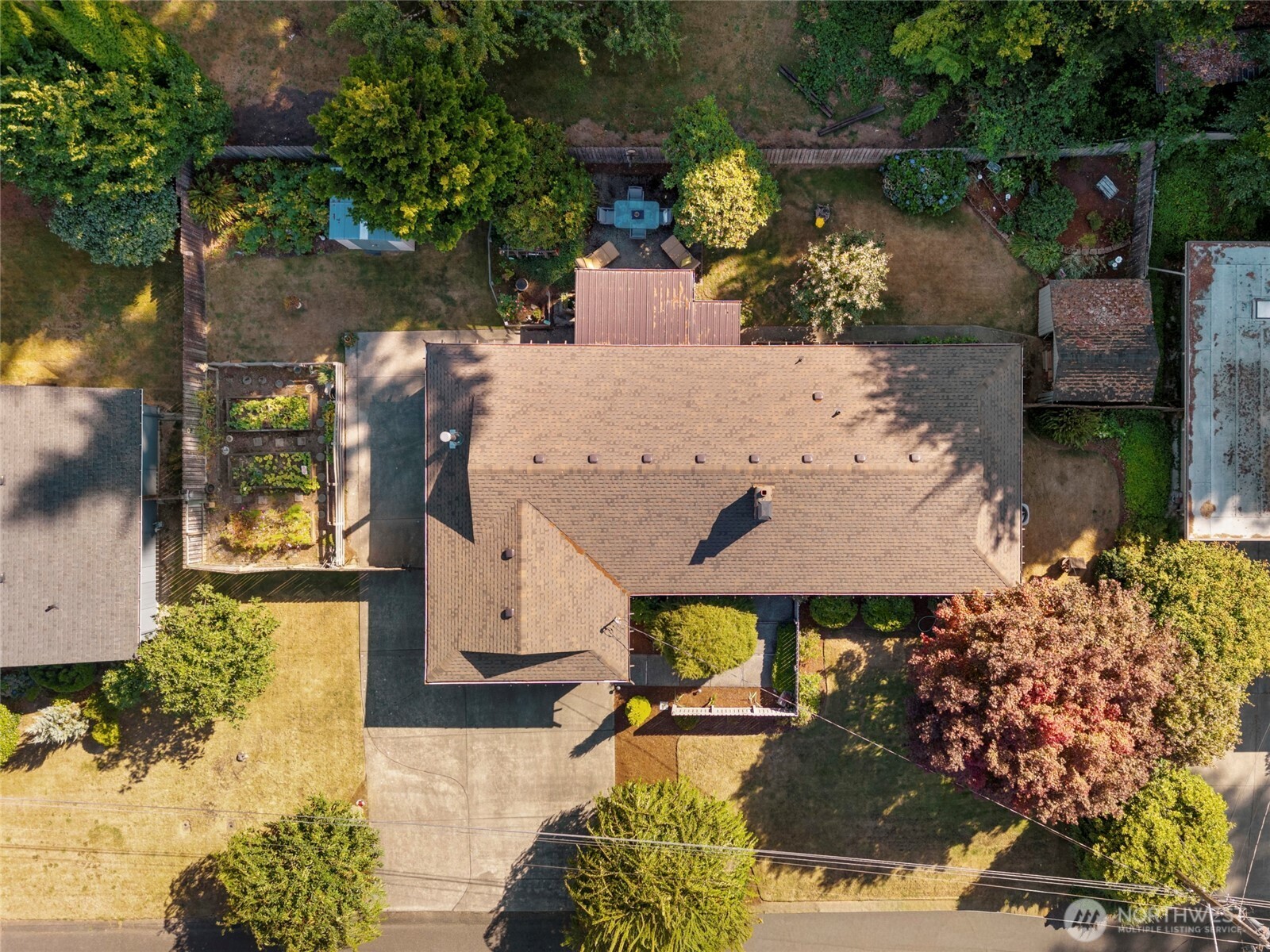 1921 Parkwood Drive Property Photo 27