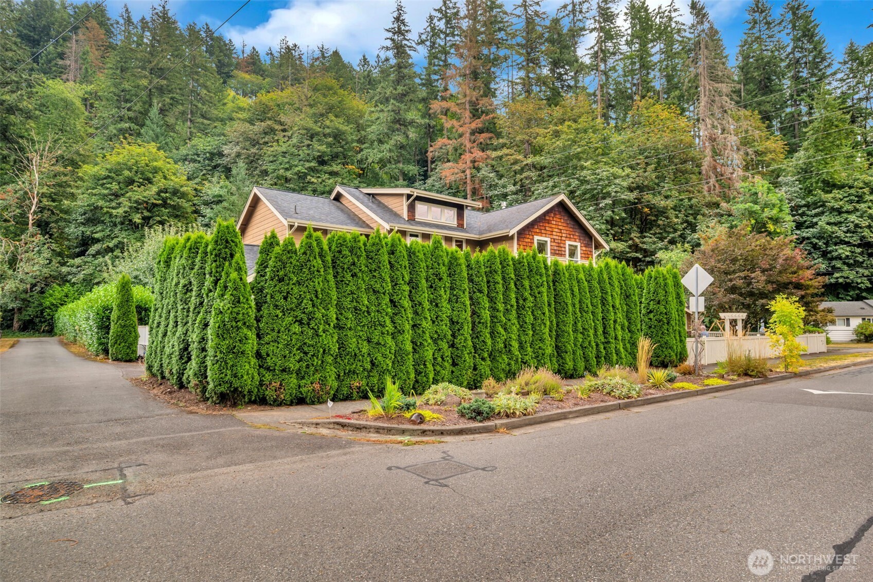 160 6th Avenue Property Photo 32