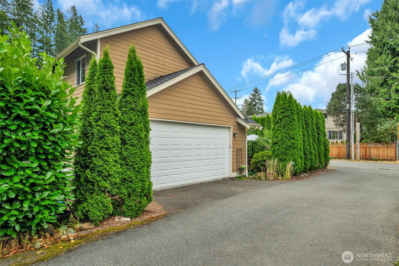 160 6th Avenue Property Photo 33