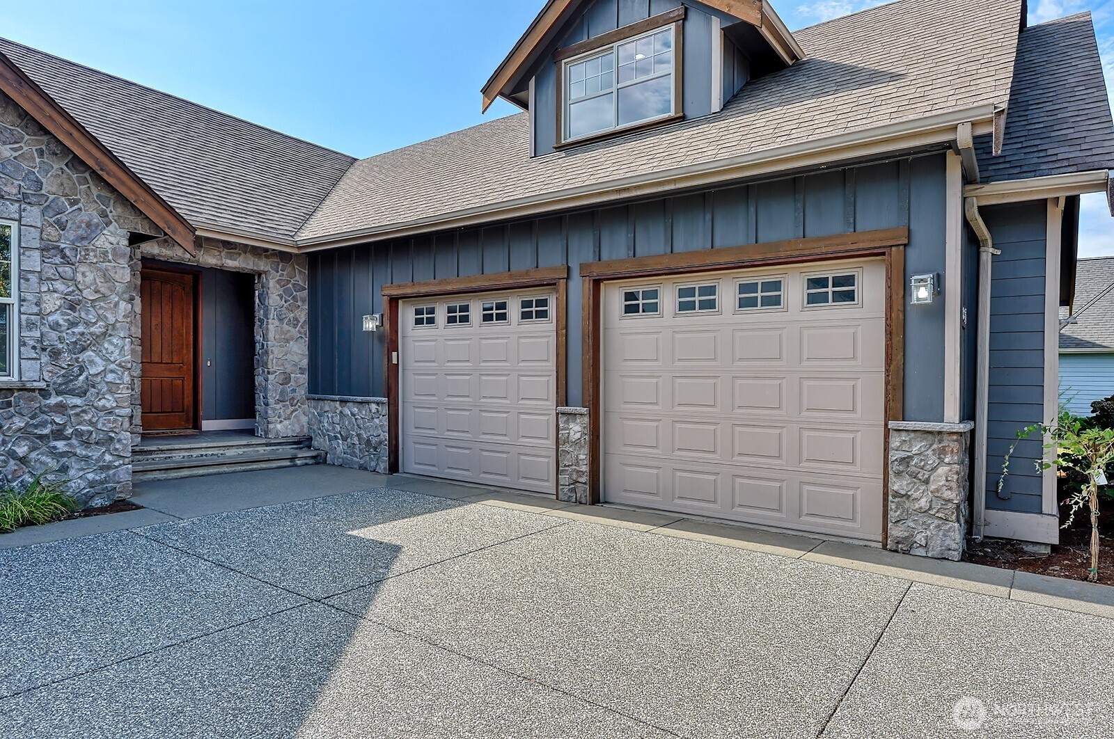 821 Red Maple Loop Property Photo 3