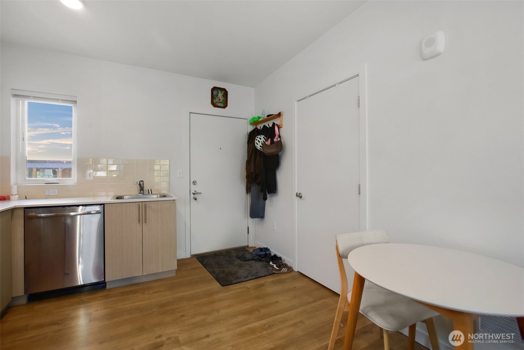 121 12th Avenue 506 Property Photo 6