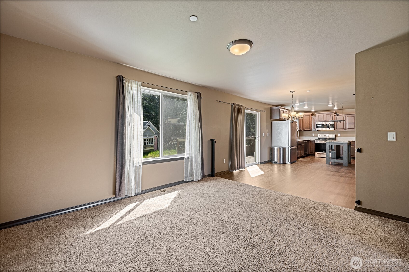 16908 61st Street Property Photo 5