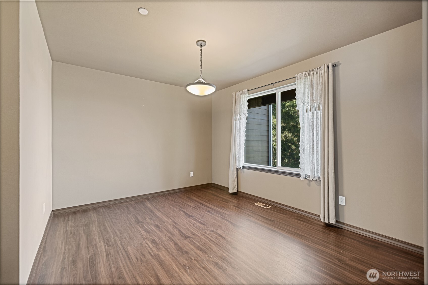 16908 61st Street Property Photo 18