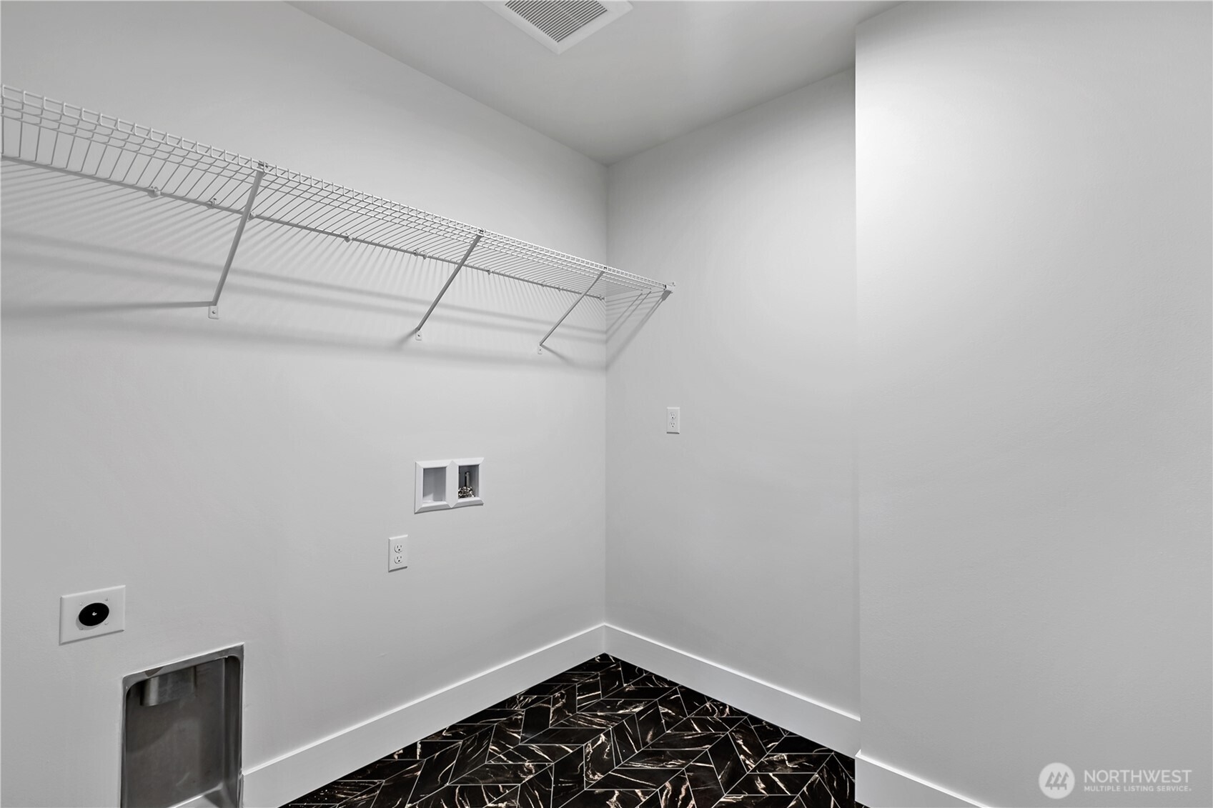 1617 Lockridge Loop 9 Property Photo 32