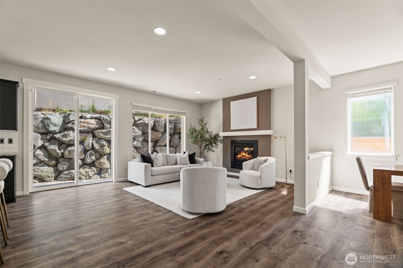 1415 192nd Place Property Photo 9