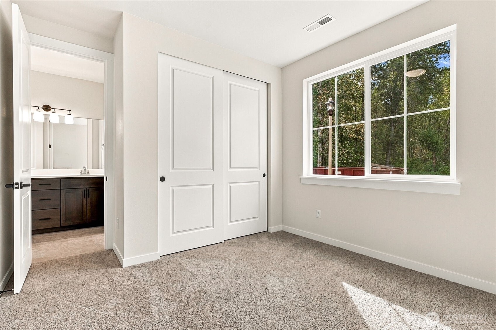 1595 Lockridge Loop 8 Property Photo 3