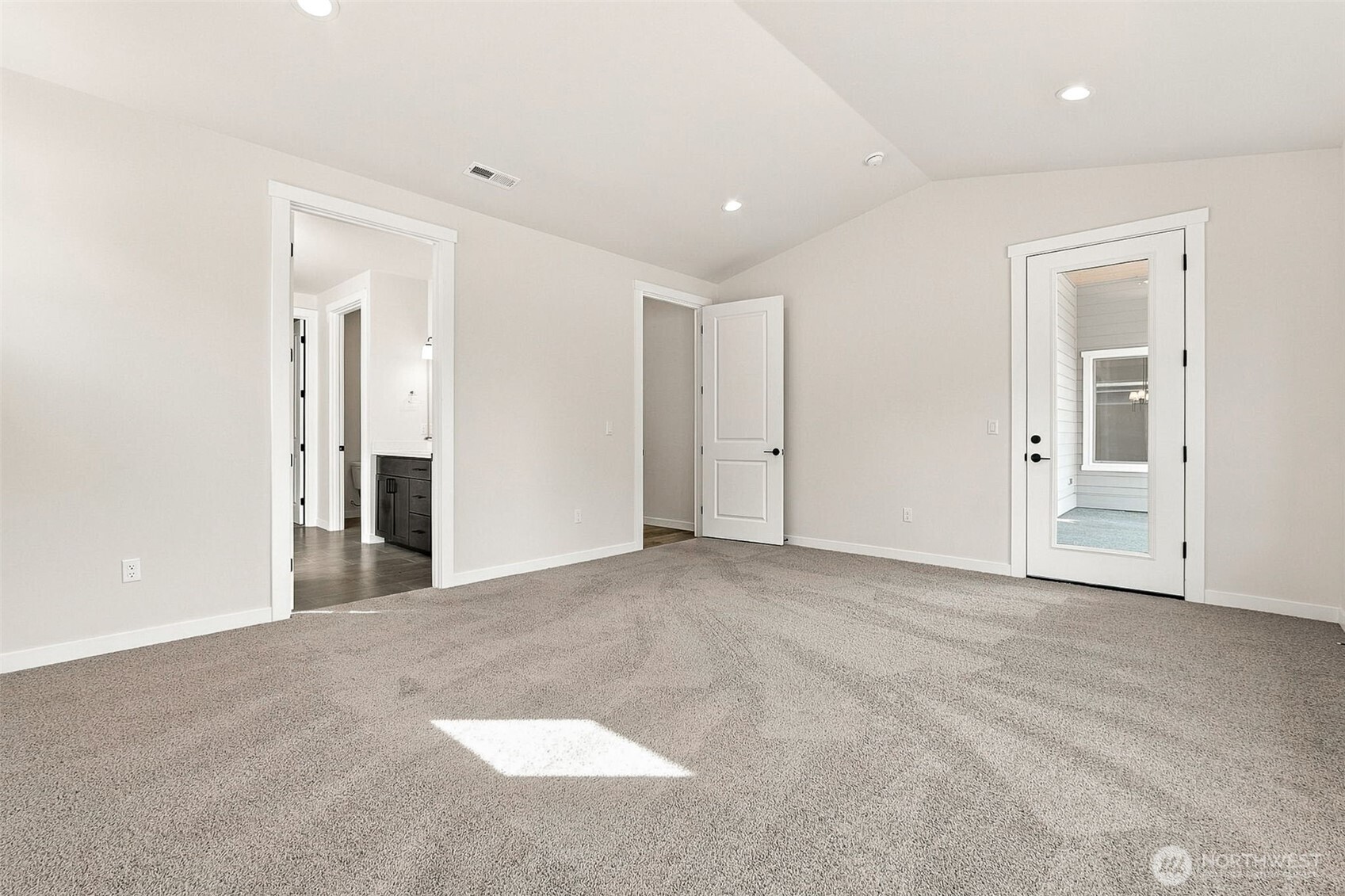 1595 Lockridge Loop 8 Property Photo 14