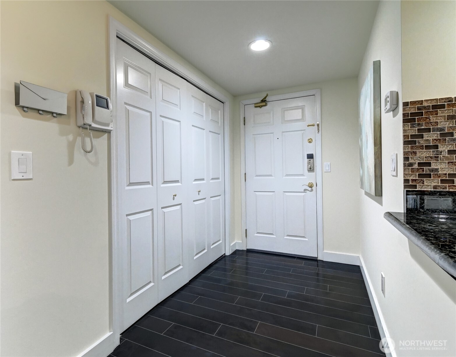 11011 Ne 12th Street 202 Property Photo 11